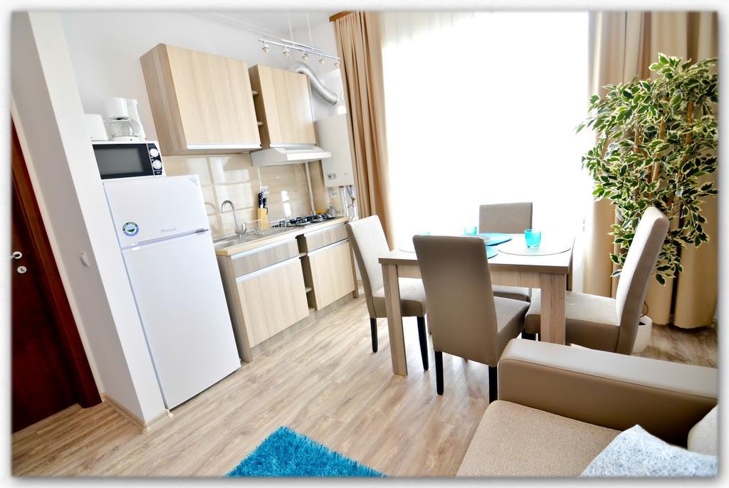 Summerland Luxury Studios By The Sea Mamaia Værelse billede